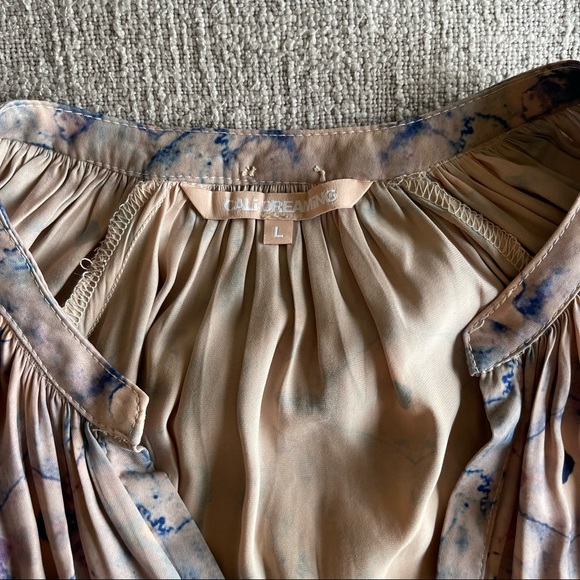 Cali Dreaming Moroccan Top, Size Large, 100% Silk - Picture 2 of 8